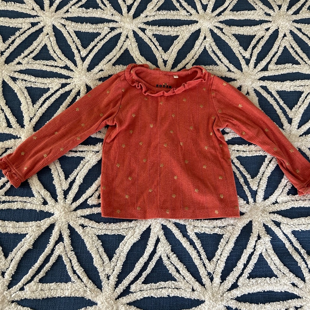 Mini Boden gold star shirt